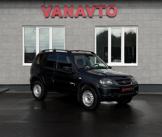 Chevrolet Niva I Рестайлинг с пробегом 2017 года, цена 640 000 рублей, 174340 км, внедорожник, Автокод Объявления