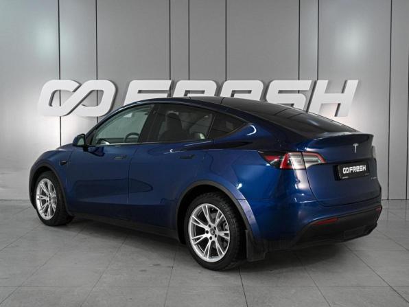 Tesla Model Y I с пробегом 2022 года, цена 4 299 000 рублей, 53068 км, внедорожник, Автокод Объявления