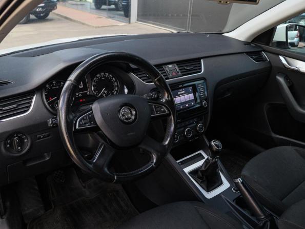 Skoda Octavia III (A7) с пробегом 2013 года, цена 1 050 000 рублей, 157732 км, лифтбек, Автокод Объявления