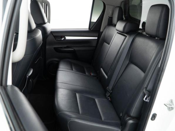 Toyota Hilux VIII с пробегом 2015 года, цена 3 398 999 рублей, 151600 км, offers.body_type.unknown, Автокод Объявления