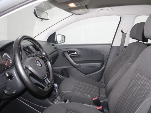 Volkswagen Polo V Рестайлинг с пробегом 2016 года, цена 1 129 900 рублей, 162625 км, седан, Автокод Объявления