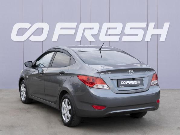 Hyundai Solaris I с пробегом 2013 года, цена 859 000 рублей, 122185 км, седан, Автокод Объявления