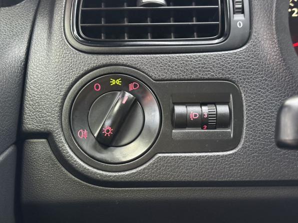 Volkswagen Polo V с пробегом 2013 года, цена 845 000 рублей, 124669 км, седан, Автокод Объявления