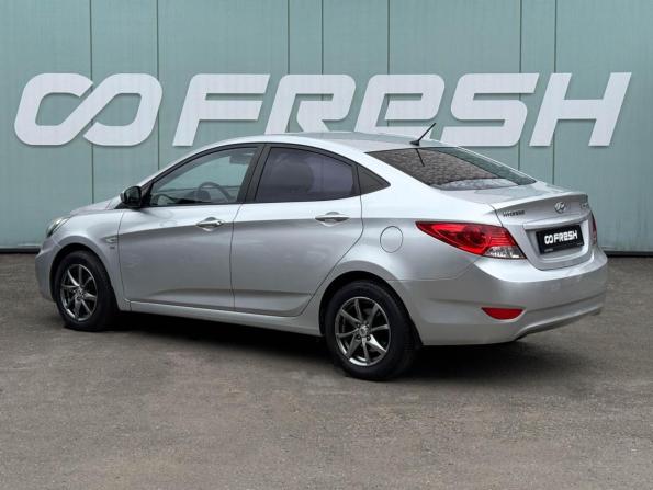 Hyundai Solaris I с пробегом 2014 года, цена 1 069 000 рублей, 143780 км, седан, Автокод Объявления