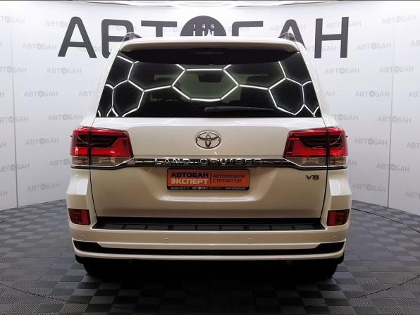 Toyota Land Cruiser 200 Series Рестайлинг 2 с пробегом 2018 года, цена 6 050 000 рублей, 219529 км, внедорожник, Автокод Объявления