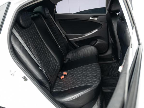 Hyundai Solaris I Рестайлинг с пробегом 2015 года, цена 1 360 000 рублей, 55005 км, седан, Автокод Объявления