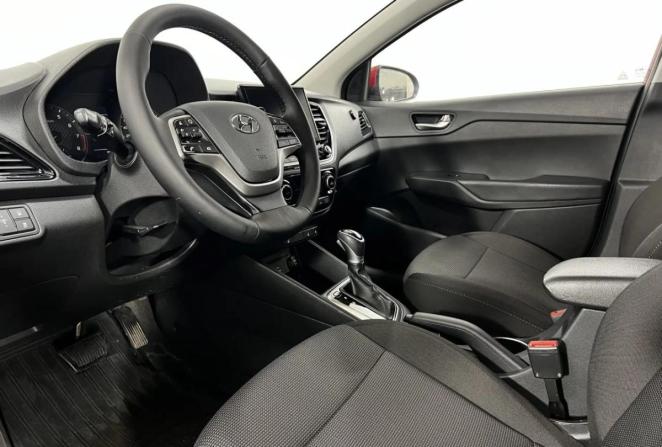 Hyundai Solaris II с пробегом 2020 года, цена 1 250 000 рублей, 191635 км, седан, Автокод Объявления