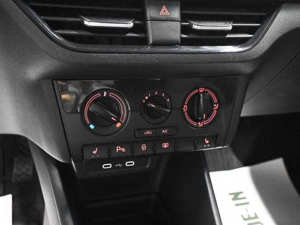Volkswagen Polo VI с пробегом 2021 года, цена 1 395 000 рублей, 143964 км, лифтбек, Автокод Объявления