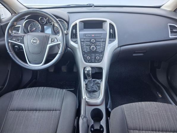 Opel Astra J с пробегом 2012 года, цена 730 000 рублей, 135226 км, хэтчбек, Автокод Объявления