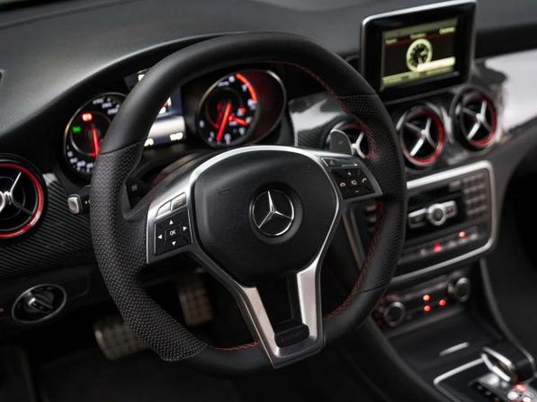 Mercedes-Benz GLA AMG I (X156) с пробегом 2015 года, цена 2 700 000 рублей, 126431 км, внедорожник, Автокод Объявления