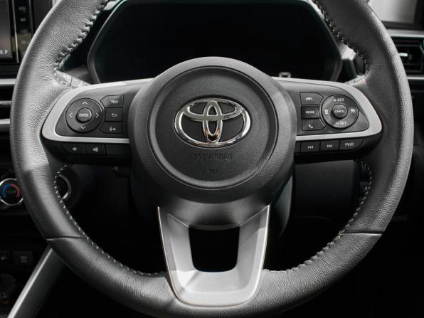 Toyota Raize I с пробегом 2020 года, цена 2 100 000 рублей, 34163 км, внедорожник, Автокод Объявления