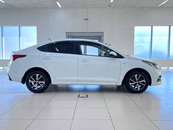 Hyundai Solaris II с пробегом 2018 года, цена 1 310 000 рублей, 145000 км, седан, Автокод Объявления