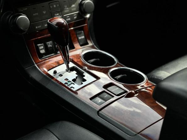 Toyota Highlander II (XU40) Рестайлинг с пробегом 2012 года, цена 2 100 000 рублей, 210200 км, внедорожник, Автокод Объявления