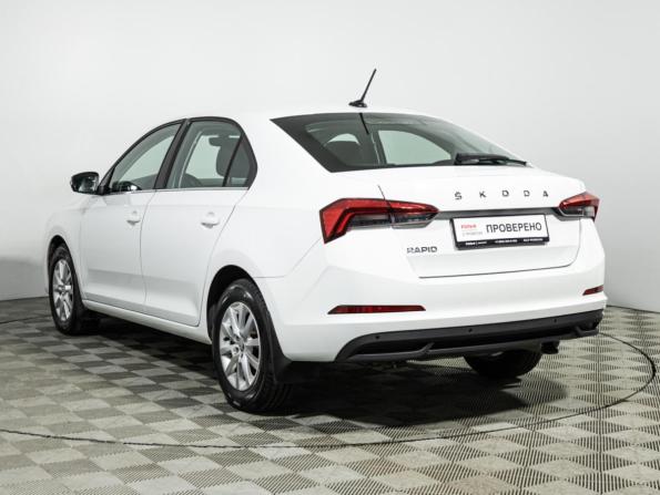 Skoda Rapid II с пробегом 2022 года, цена 1 842 000 рублей, 57828 км, лифтбек, Автокод Объявления