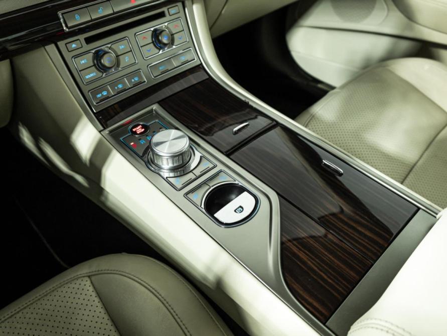 Jaguar XF I Санкт-Петербург  - изображение 18