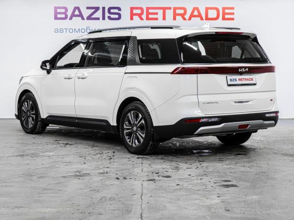 Kia Carnival IV с пробегом 2023 года, цена 4 400 000 рублей, 7547 км, минивэн, Автокод Объявления