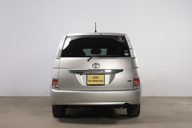 Toyota ISis I Рестайлинг с пробегом 2012 года, цена 1 449 000 рублей, 163500 км, компактвэн, Автокод Объявления