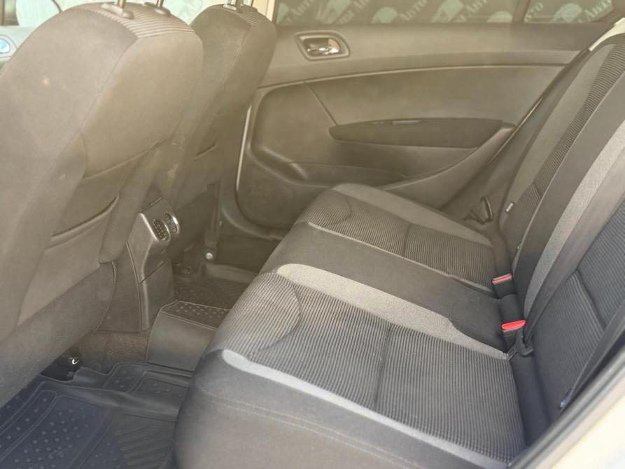 Peugeot 408 I Краснодар  - изображение 28