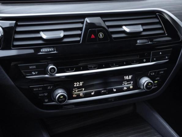 BMW 5 серии VII (G30/G31/G38) с пробегом 2018 года, цена 3 499 000 рублей, 187022 км, универсал, Автокод Объявления