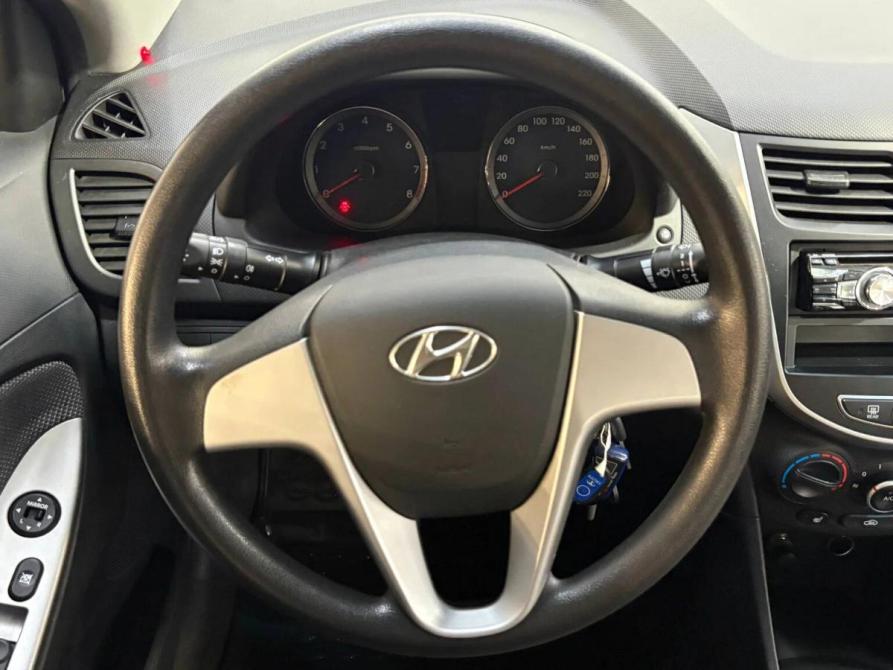 Hyundai Solaris I Санкт-Петербург  - изображение 10