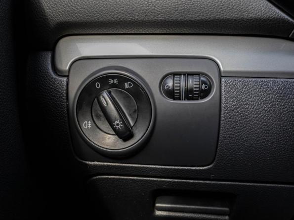 Volkswagen Golf VI с пробегом 2012 года, цена 945 000 рублей, 208999 км, хэтчбек, Автокод Объявления
