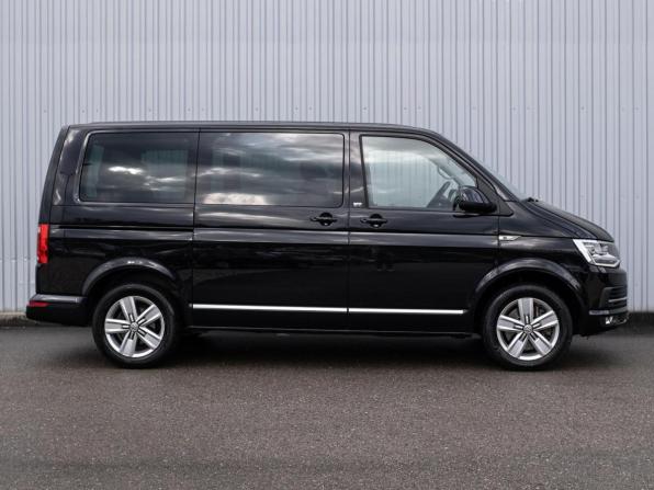 Volkswagen Multivan T6 с пробегом 2017 года, цена 5 699 000 рублей, 143413 км, минивэн, Автокод Объявления