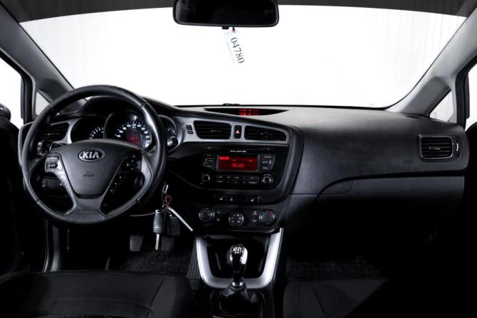 Kia Ceed II с пробегом 2013 года, цена 799 000 рублей, 237913 км, хэтчбек, Автокод Объявления