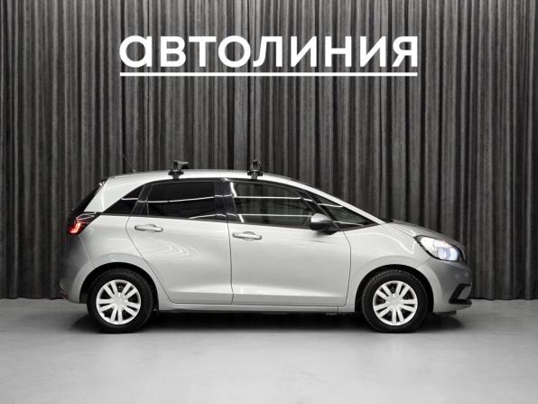 Honda Fit IV с пробегом 2021 года, цена 1 240 000 рублей, 118000 км, хэтчбек, Автокод Объявления