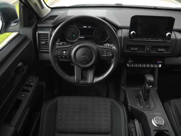 Mitsubishi L200 VI с пробегом 2025 года, цена 4 290 000 рублей, 41865 км, offers.body_type.unknown, Автокод Объявления