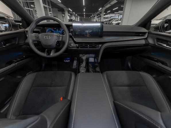 Toyota Camry IX (XV80) China Market с пробегом 2026 года, цена 4 500 000 рублей, 50 км, седан, Автокод Объявления