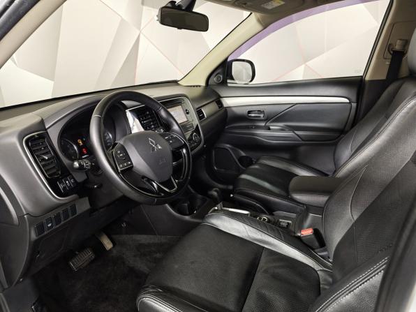 Mitsubishi Outlander III Рестайлинг 2 с пробегом 2015 года, цена 1 488 000 рублей, 196688 км, внедорожник, Автокод Объявления
