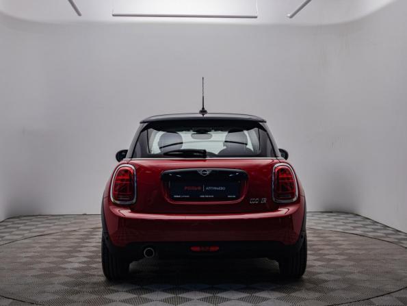 Mini Hatch III (F55/F56) Рестайлинг с пробегом 2020 года, цена 1 879 000 рублей, 91364 км, хэтчбек, Автокод Объявления