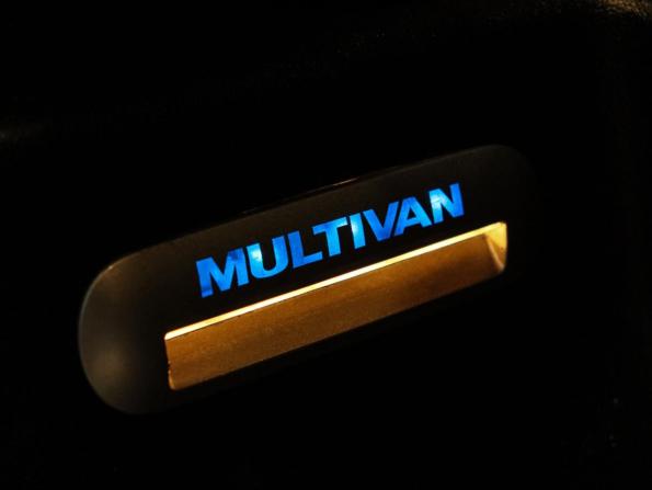 Volkswagen Multivan T6 с пробегом 2018 года, цена 5 200 000 рублей, 74000 км, минивэн, Автокод Объявления