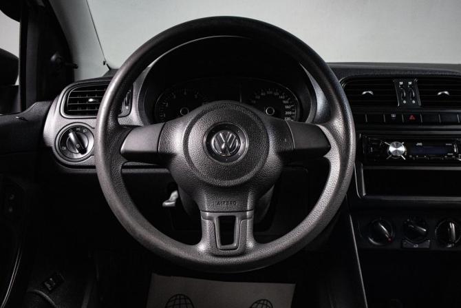 Volkswagen Polo V с пробегом 2013 года, цена 629 000 рублей, 198000 км, седан, Автокод Объявления
