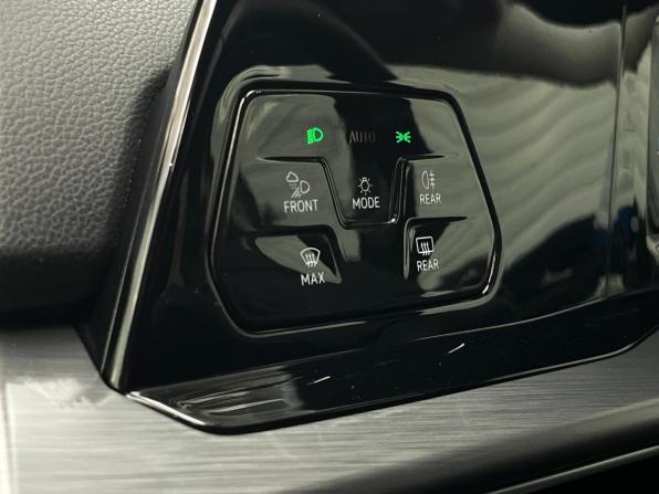 Volkswagen Golf VIII с пробегом 2021 года, цена 2 799 000 рублей, 43470 км, хэтчбек, Автокод Объявления