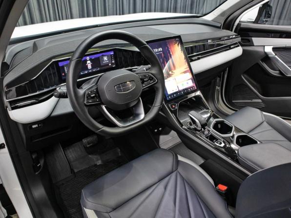 Geely Atlas II с пробегом 2024 года, цена 2 998 000 рублей, 26842 км, внедорожник, Автокод Объявления