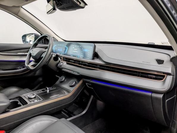 Exeed LX I Рестайлинг с пробегом 2023 года, цена 2 115 000 рублей, 34600 км, внедорожник, Автокод Объявления