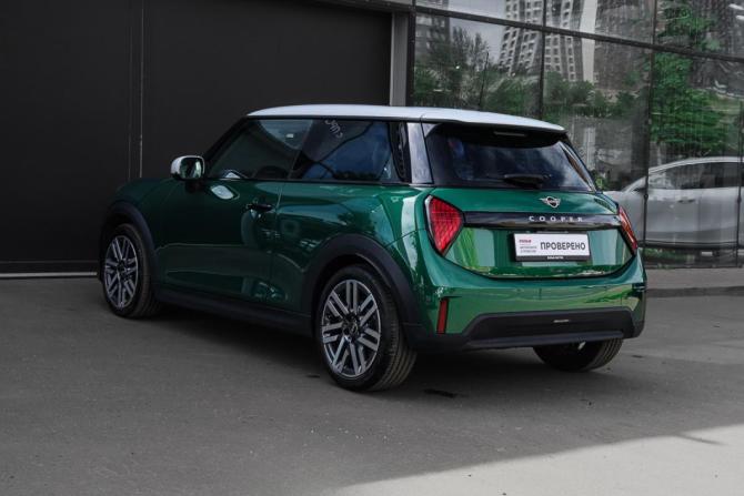 Mini Hatch IV (F65/F66/J01) с пробегом 2024 года, цена 4 080 000 рублей, 10180 км, хэтчбек, Автокод Объявления