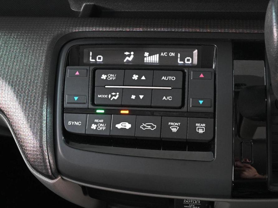 Honda Stepwgn V Рестайлинг Ростов-на-Дону  - изображение 15