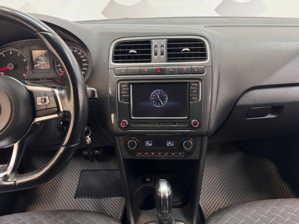 Volkswagen Polo V Рестайлинг с пробегом 2019 года, цена 1 430 000 рублей, 105087 км, седан, Автокод Объявления