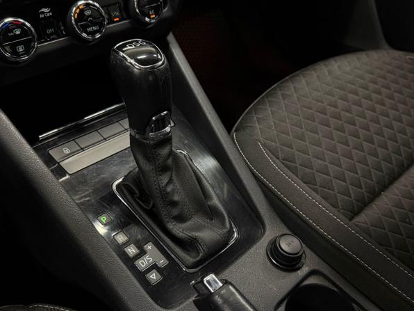 Skoda Octavia III (A7) Рестайлинг с пробегом 2018 года, цена 1 790 000 рублей, 122046 км, лифтбек, Автокод Объявления