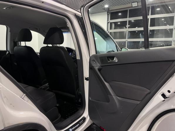 Volkswagen Tiguan I Рестайлинг с пробегом 2012 года, цена 1 360 000 рублей, 79058 км, внедорожник, Автокод Объявления