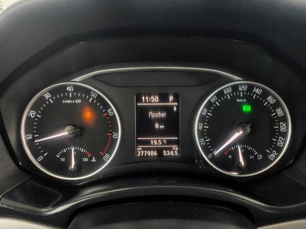 Skoda Octavia II (A5) Рестайлинг с пробегом 2011 года, цена 680 000 рублей, 277858 км, лифтбек, Автокод Объявления