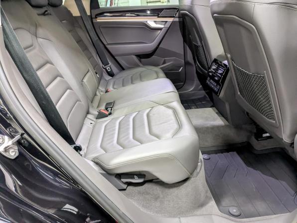 Volkswagen Touareg III с пробегом 2019 года, цена 5 200 000 рублей, 118808 км, внедорожник, Автокод Объявления