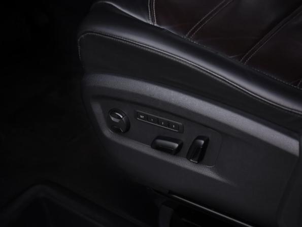 Volkswagen Multivan T6 с пробегом 2016 года, цена 3 990 000 рублей, 204610 км, минивэн, Автокод Объявления