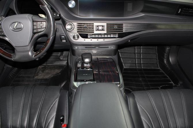 Lexus LS V с пробегом 2018 года, цена 8 500 000 рублей, 35556 км, седан, Автокод Объявления