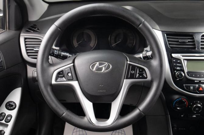 Hyundai Solaris I с пробегом 2011 года, цена 809 000 рублей, 192350 км, седан, Автокод Объявления