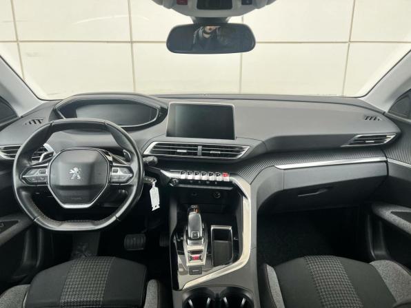 Peugeot 3008 II с пробегом 2017 года, цена 1 690 000 рублей, 110030 км, внедорожник, Автокод Объявления