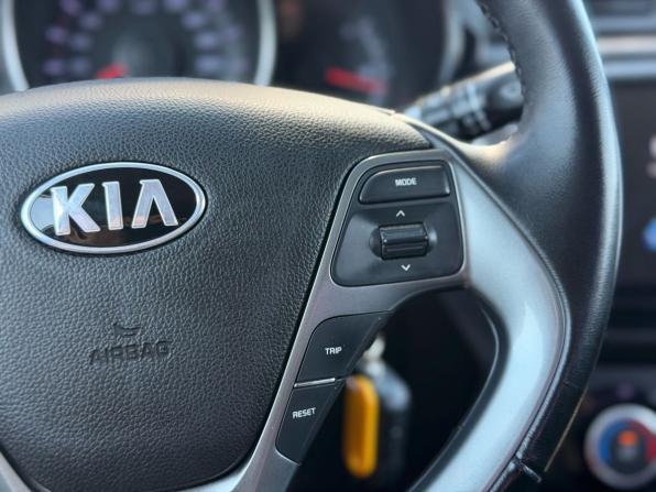 Kia Rio III Рестайлинг с пробегом 2017 года, цена 1 140 000 рублей, 115185 км, седан, Автокод Объявления