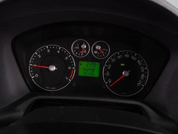 Ford Fusion I Рестайлинг с пробегом 2012 года, цена 959 000 рублей, 137935 км, хэтчбек, Автокод Объявления
